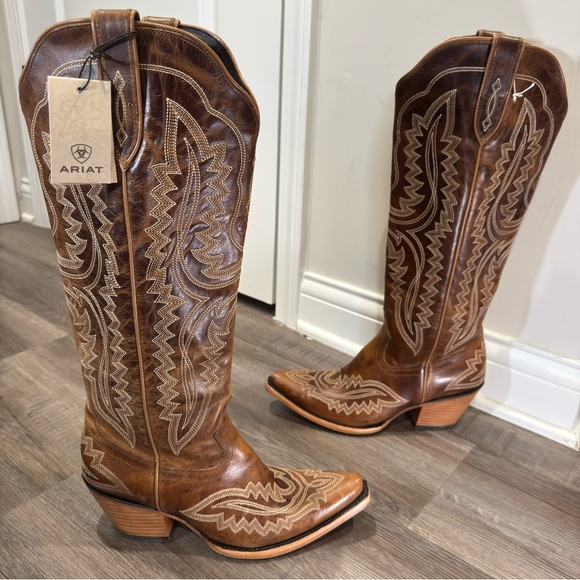 Ariat Shoes - Ariat Casanova X Toe Western Cowboy Leather Boots in Shades of Grain